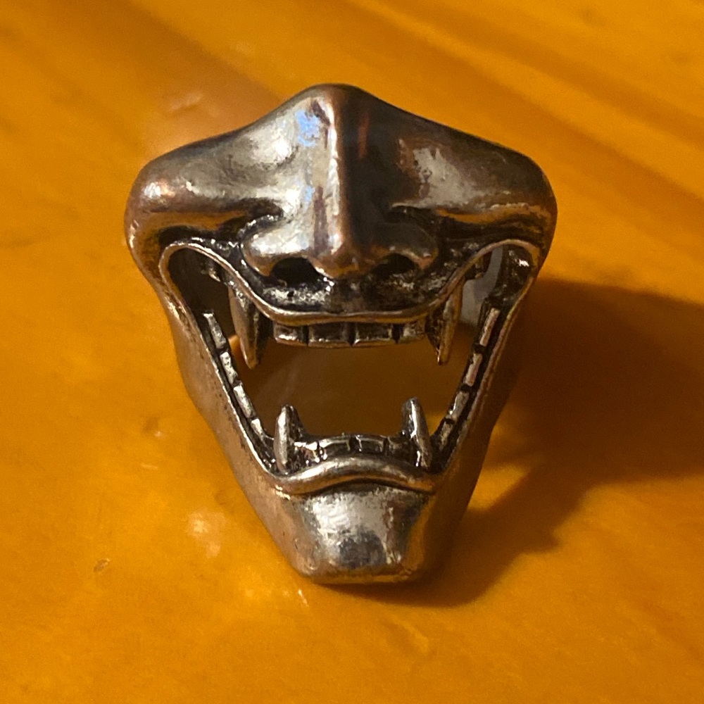 Vintage Y2K Vampire Ring